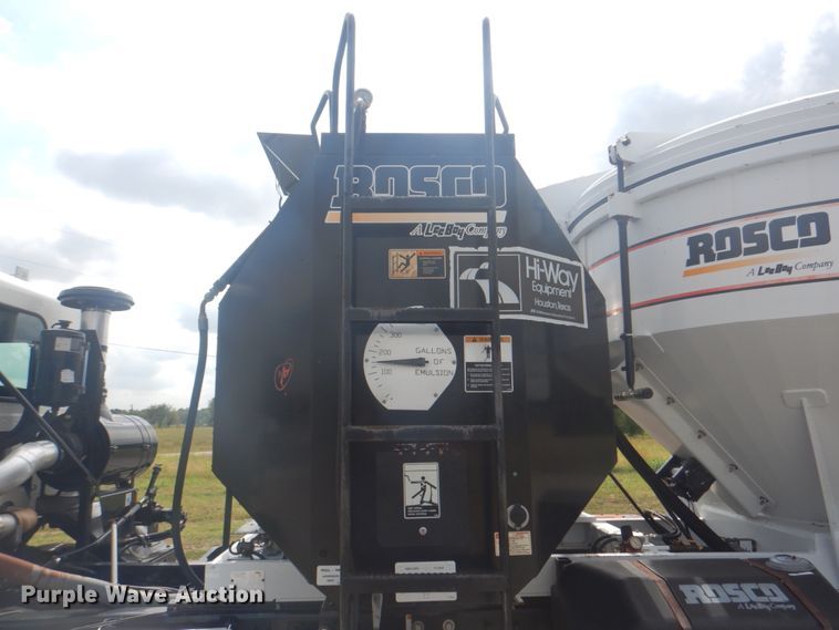 image for item HT9457 2004 Peterbilt 320  pot hole patcher truck