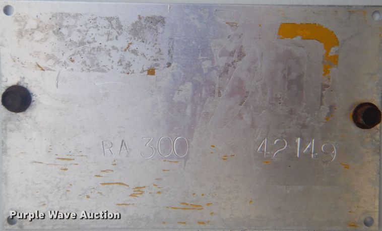 image for item HT9457 2004 Peterbilt 320  pot hole patcher truck