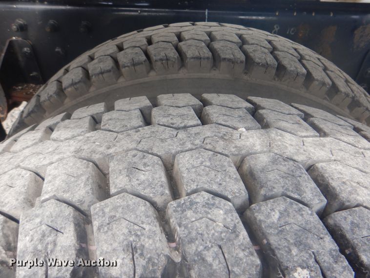 image for item HT9457 2004 Peterbilt 320  pot hole patcher truck