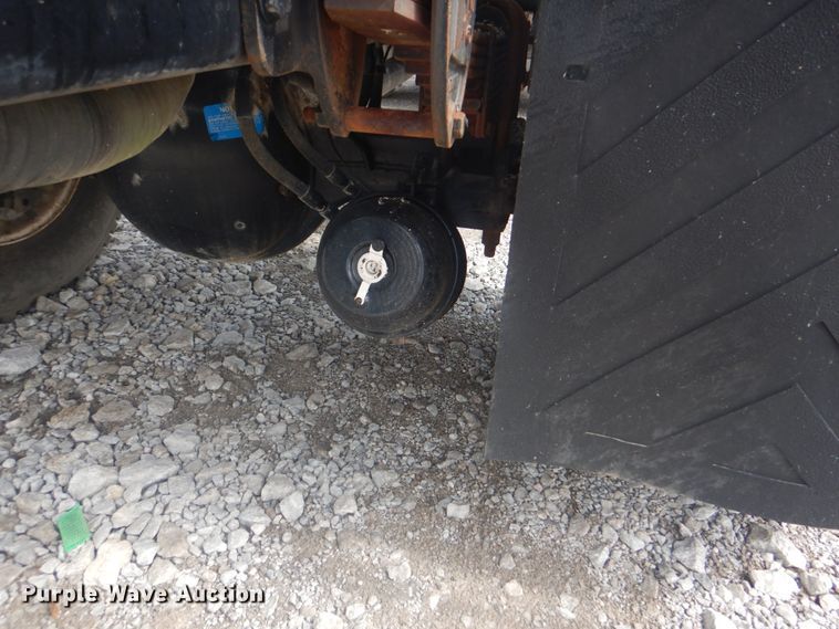 image for item HT9457 2004 Peterbilt 320  pot hole patcher truck