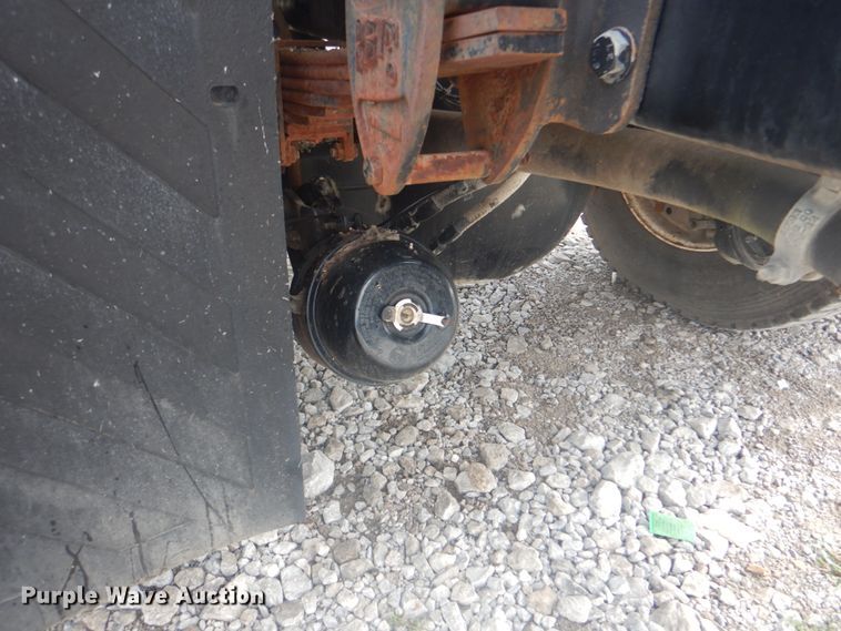 image for item HT9457 2004 Peterbilt 320  pot hole patcher truck