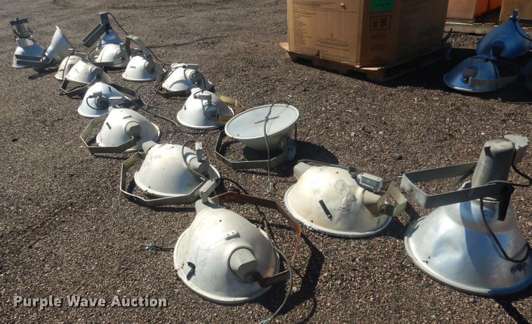 image for item HU9301 (32) tower lights