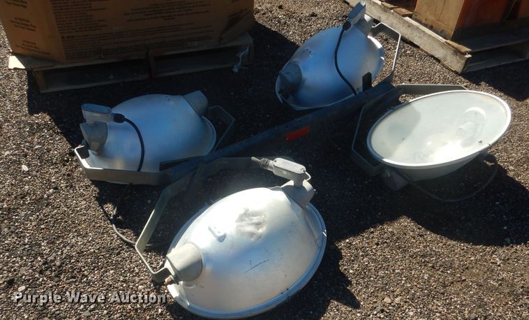 image for item HU9301 (32) tower lights