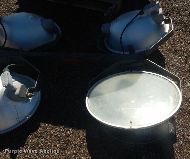 image for item HU9301 (32) tower lights