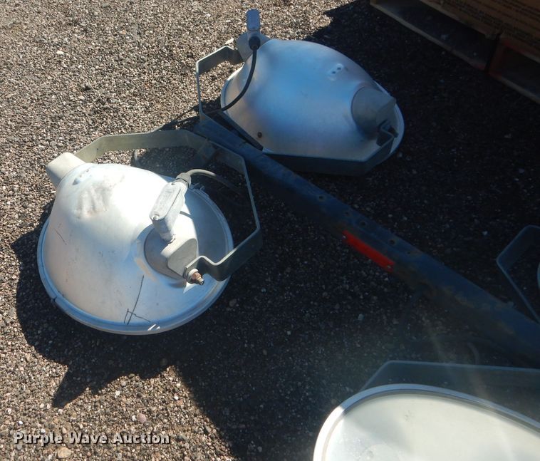 image for item HU9301 (32) tower lights