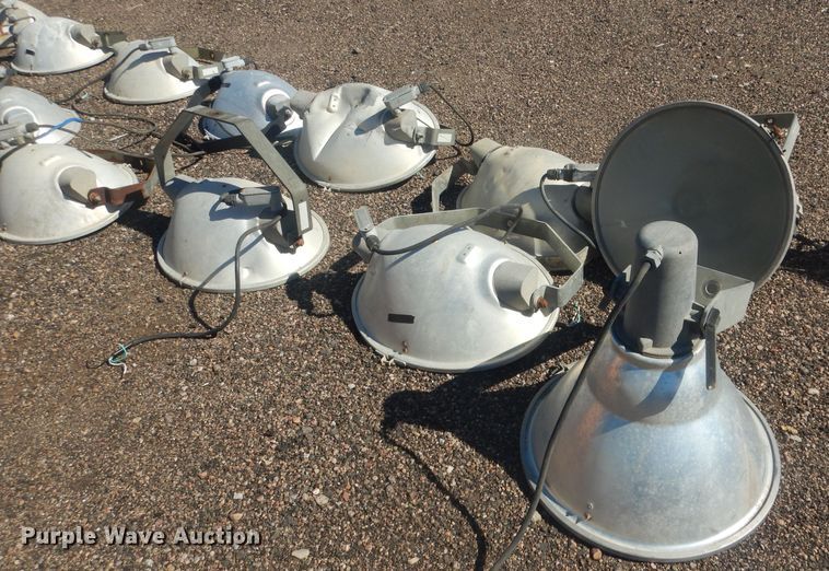 image for item HU9301 (32) tower lights