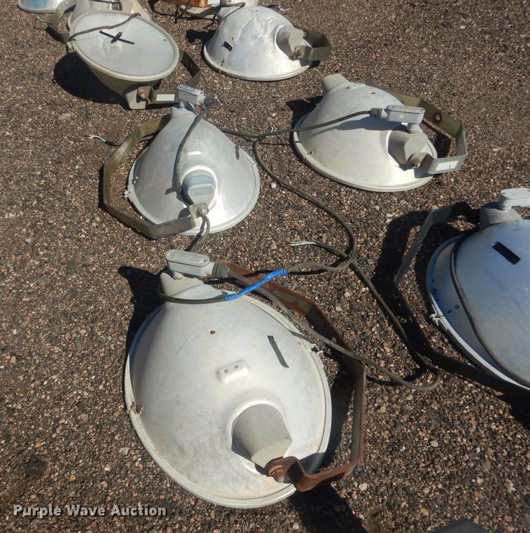 image for item HU9301 (32) tower lights