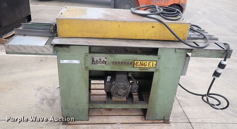 image for item IB9068 Engell 825 roll forming machine