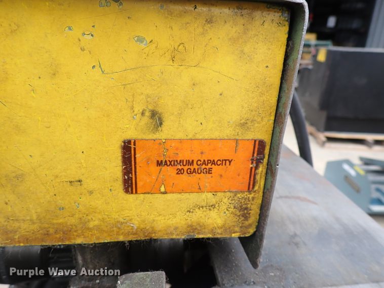 image for item IB9068 Engell 825 roll forming machine