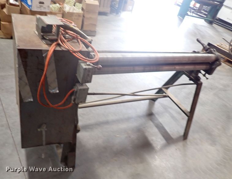 image for item IB9073 Metal roller