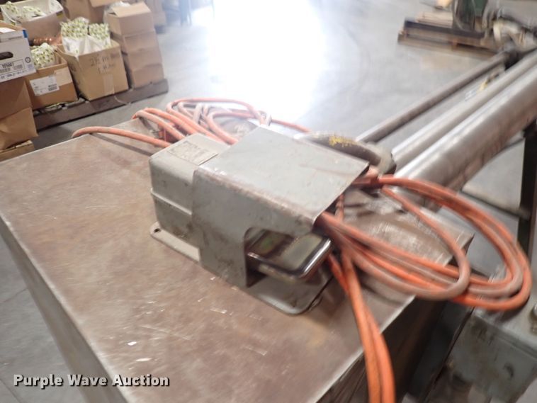 image for item IB9073 Metal roller