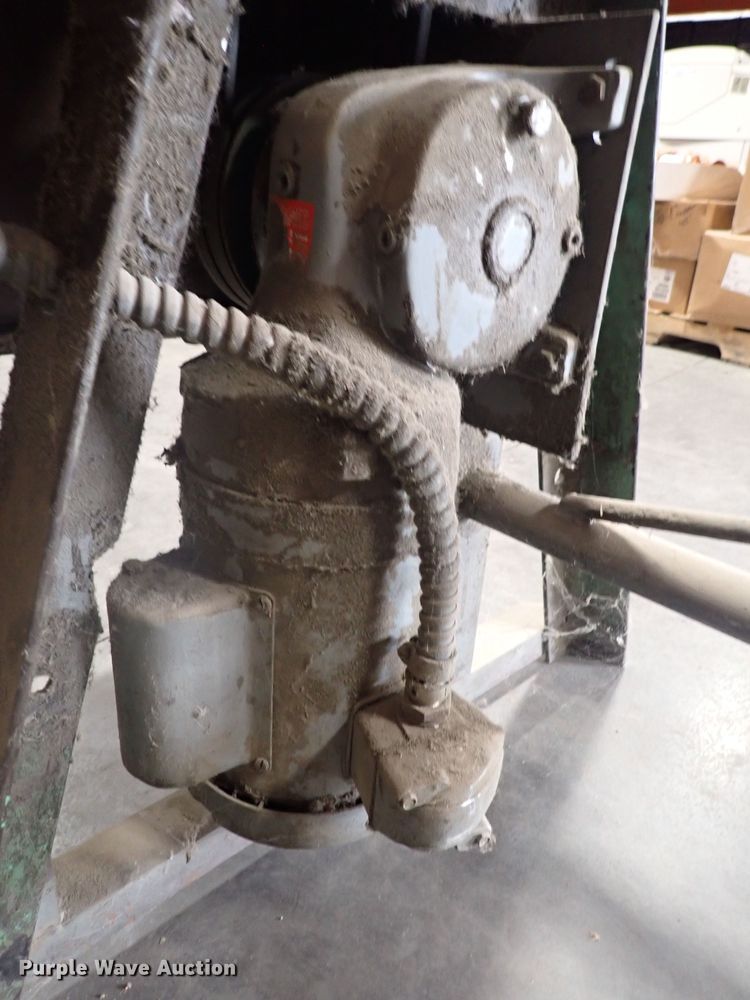 image for item IB9073 Metal roller