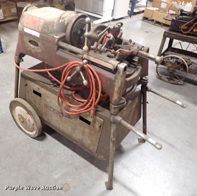 image for item IB9075 Ridgid 535 pipe machine