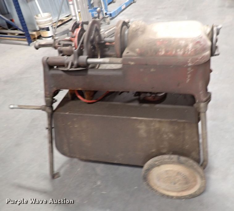 image for item IB9075 Ridgid 535 pipe machine