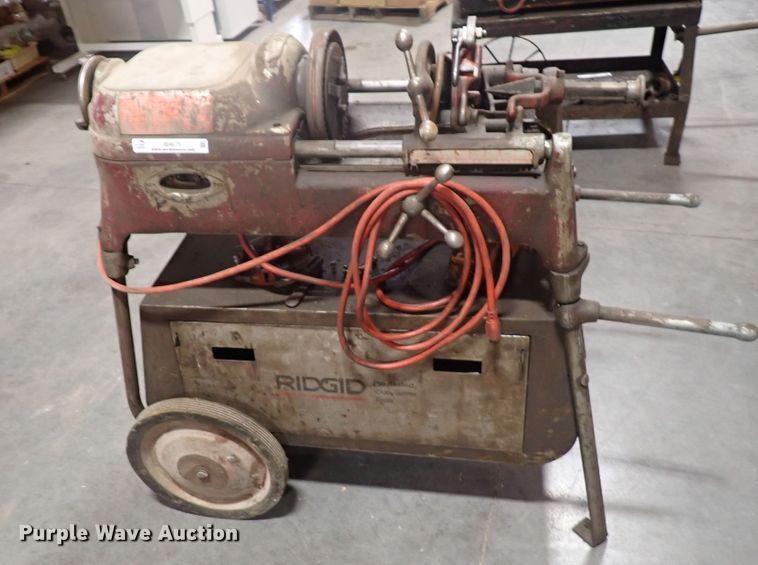 image for item IB9075 Ridgid 535 pipe machine