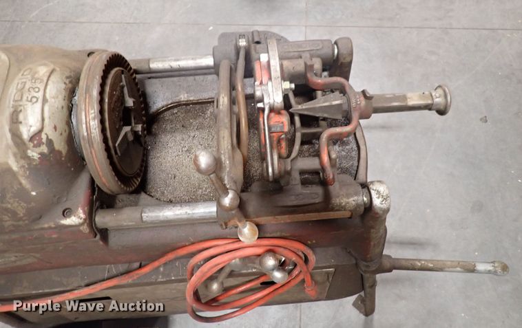 image for item IB9075 Ridgid 535 pipe machine