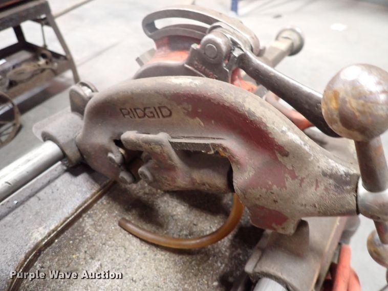 image for item IB9075 Ridgid 535 pipe machine