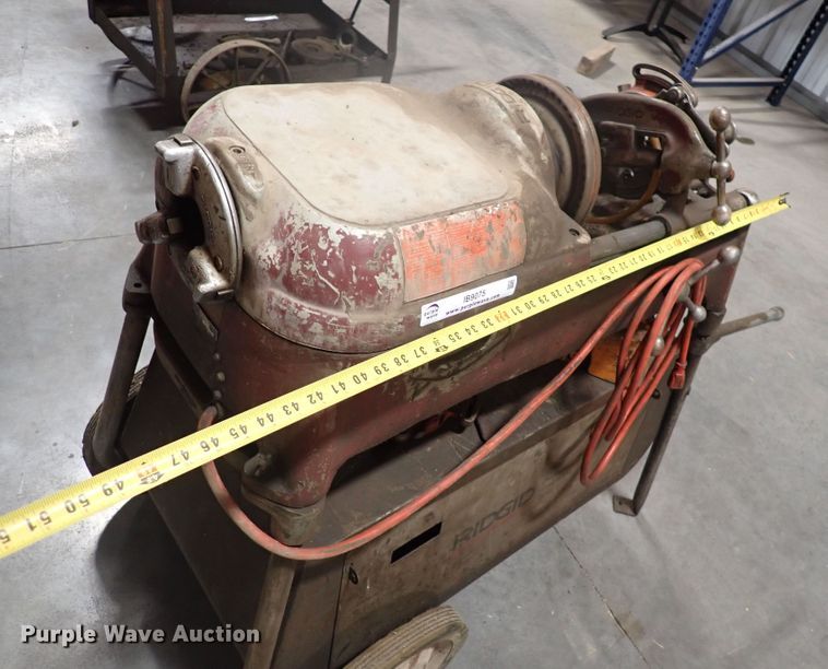 image for item IB9075 Ridgid 535 pipe machine