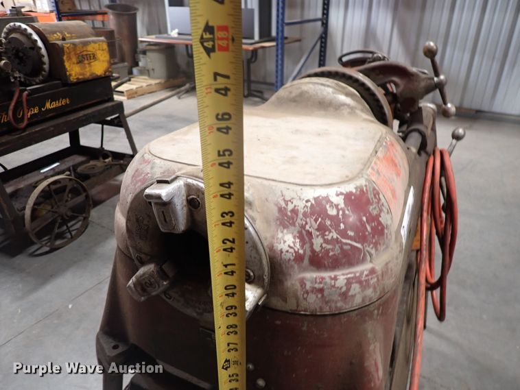 image for item IB9075 Ridgid 535 pipe machine