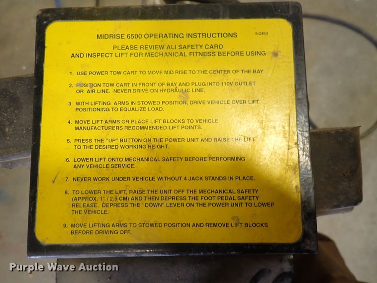 image for item IB9078 Wheeltronic AB-1425  platform lift