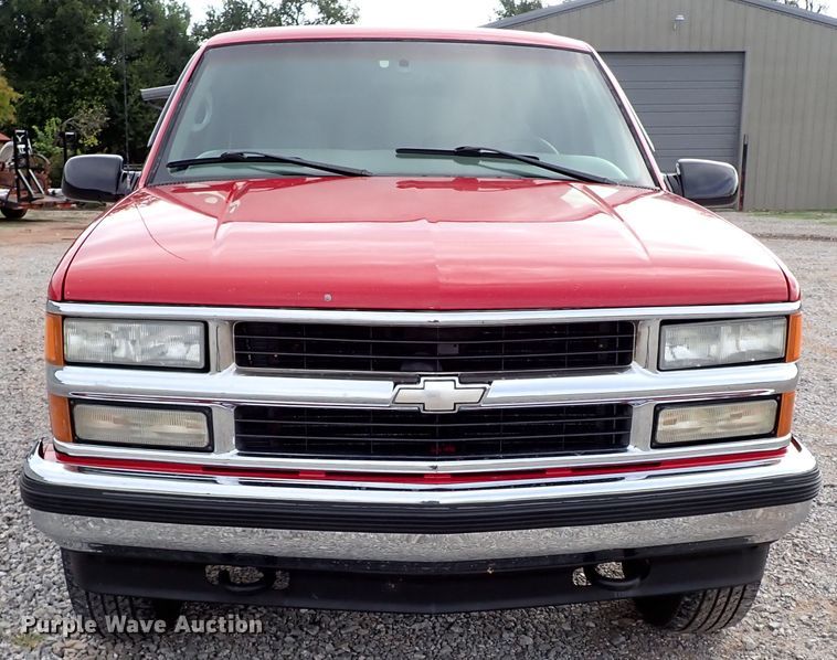 image for item IC9500 1999 Chevrolet Suburban 1500  SUV