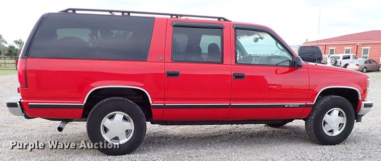 image for item IC9500 1999 Chevrolet Suburban 1500  SUV