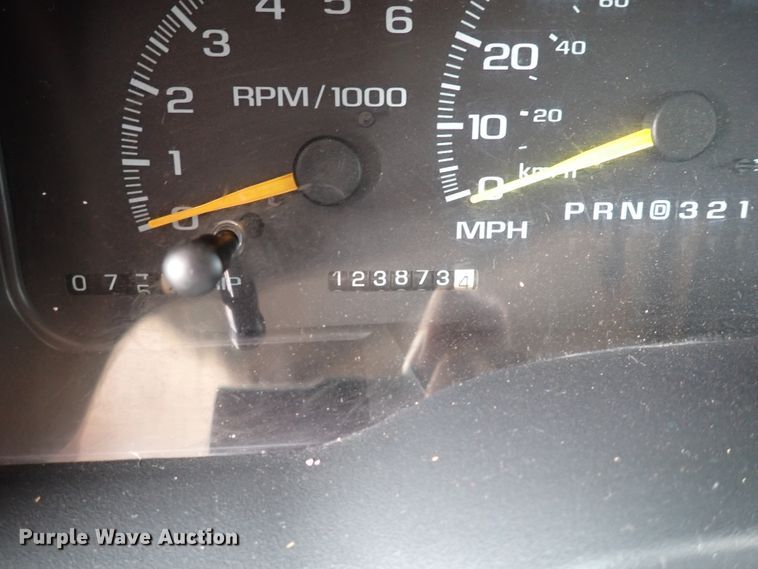 image for item IC9500 1999 Chevrolet Suburban 1500  SUV