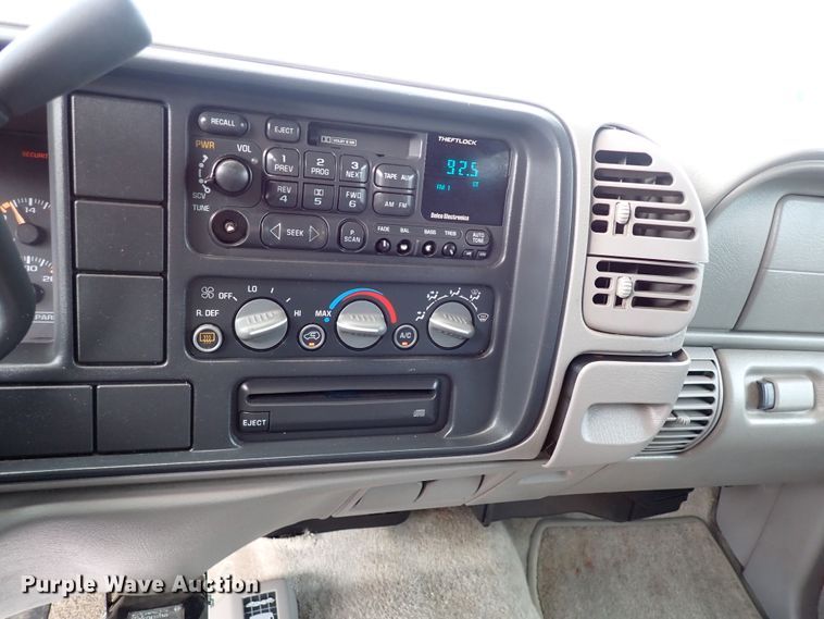 image for item IC9500 1999 Chevrolet Suburban 1500  SUV