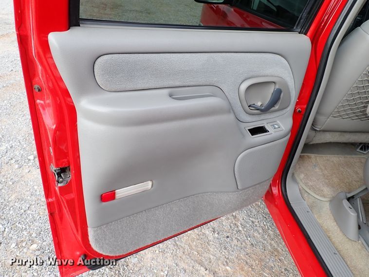 image for item IC9500 1999 Chevrolet Suburban 1500  SUV