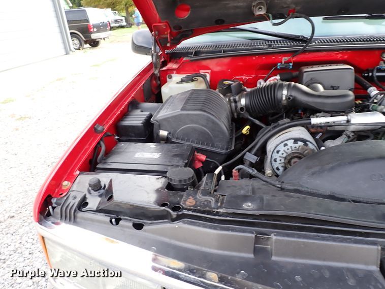 image for item IC9500 1999 Chevrolet Suburban 1500  SUV