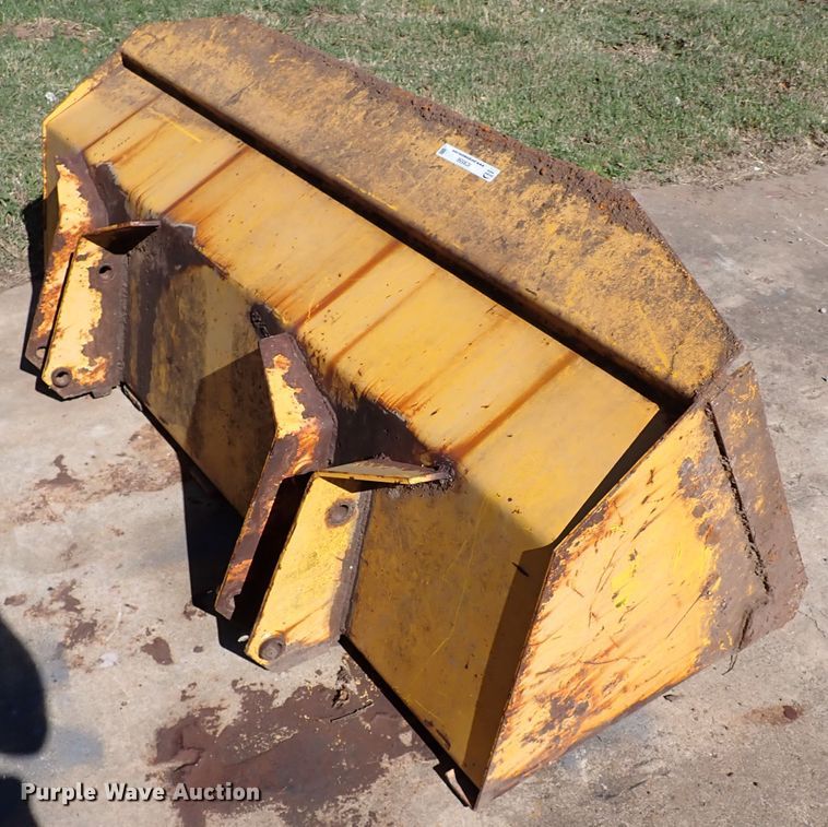 image for item IC9556 77" W loader bucket