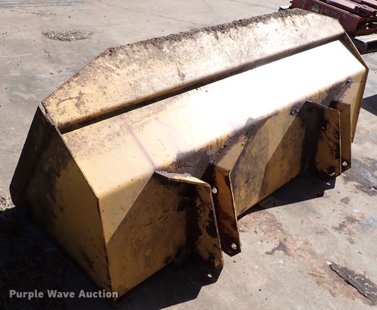 image for item IC9556 77" W loader bucket
