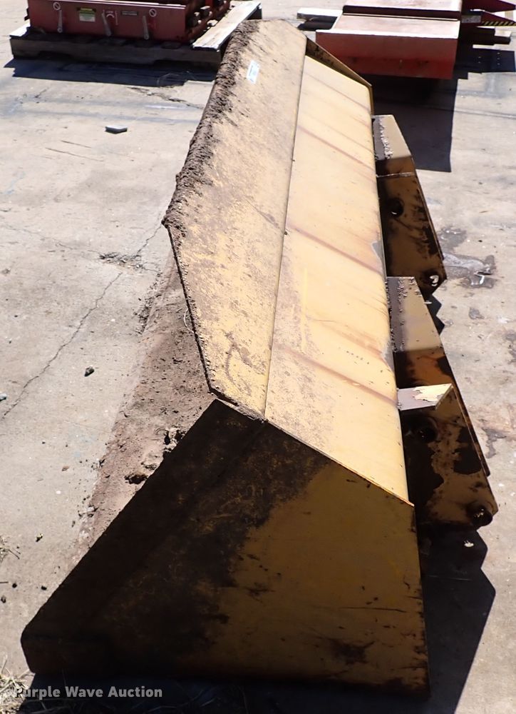 image for item IC9556 77" W loader bucket