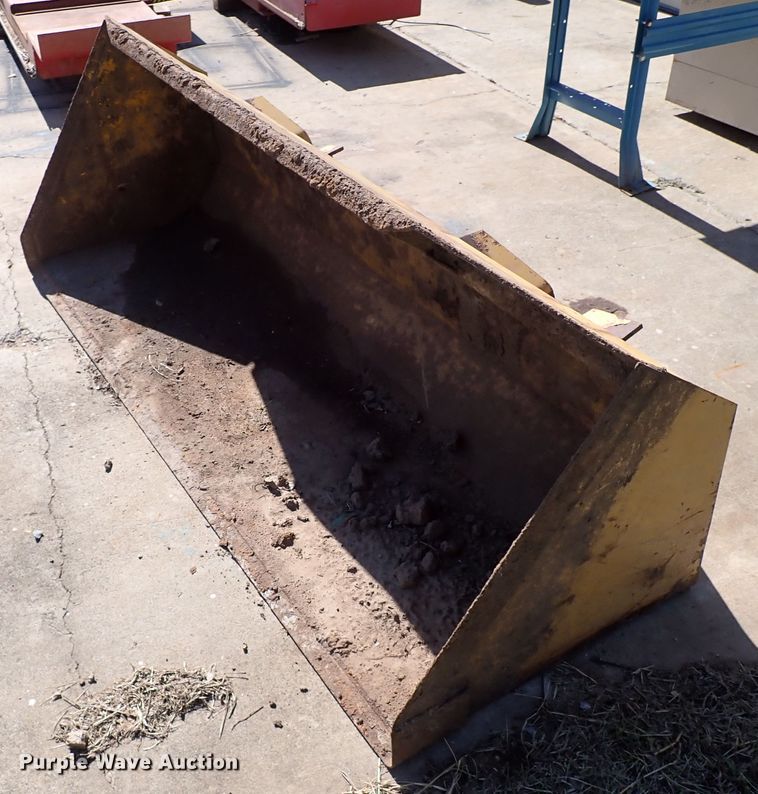 image for item IC9556 77" W loader bucket
