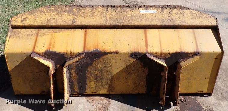 image for item IC9556 77" W loader bucket