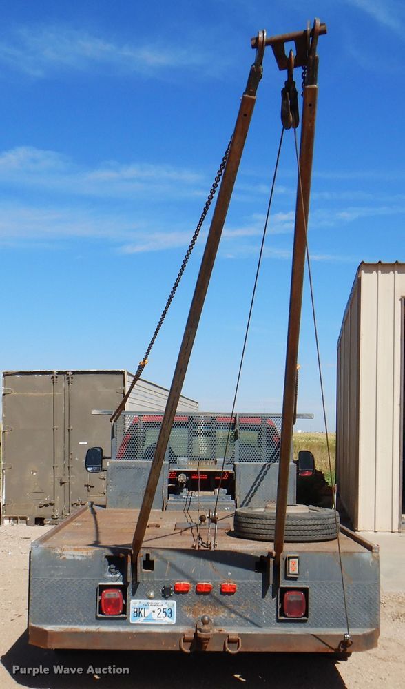 image for item IJ9497 2004 Ford F550 Super Duty  winch truck