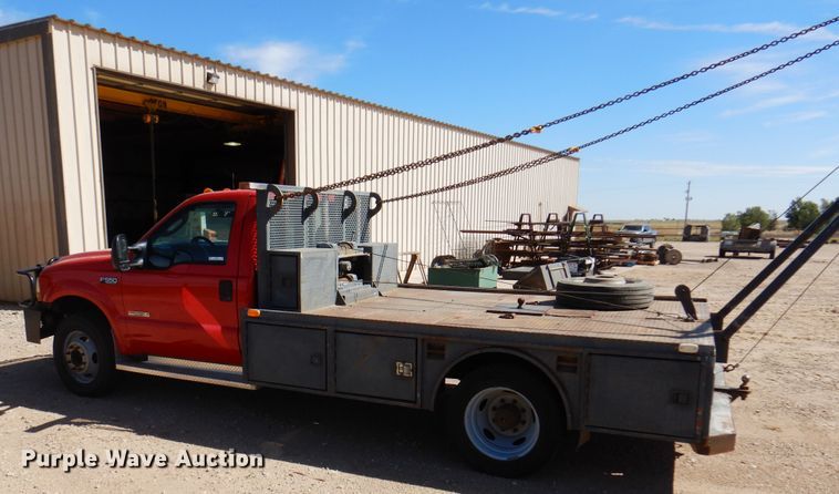 image for item IJ9497 2004 Ford F550 Super Duty  winch truck