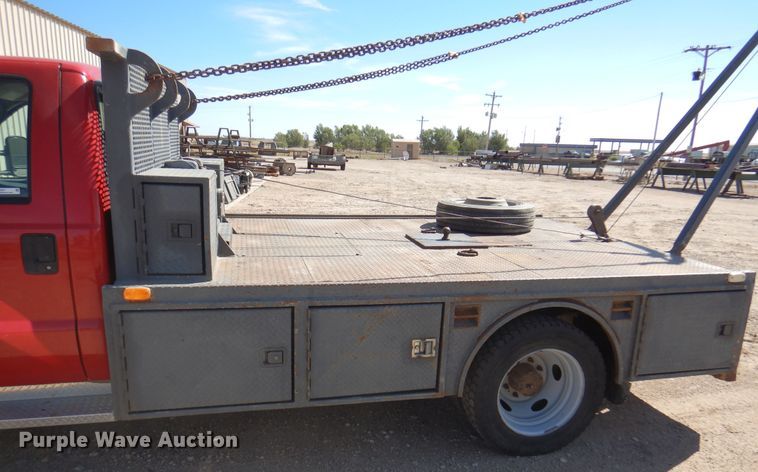 image for item IJ9497 2004 Ford F550 Super Duty  winch truck