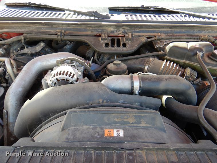 image for item IJ9497 2004 Ford F550 Super Duty  winch truck