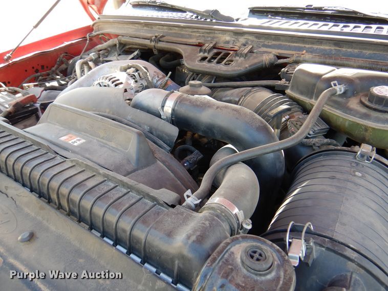 image for item IJ9497 2004 Ford F550 Super Duty  winch truck