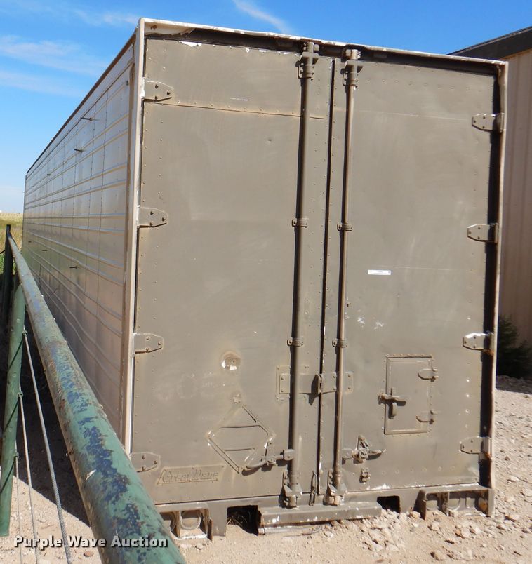 image for item IJ9498 Enclosed cargo body