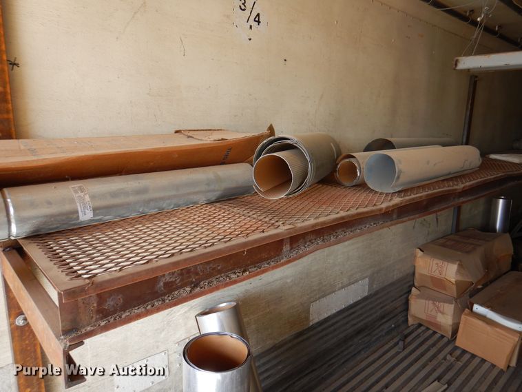 image for item IJ9498 Enclosed cargo body