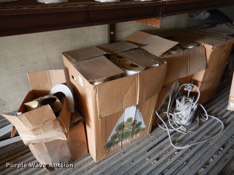 image for item IJ9498 Enclosed cargo body