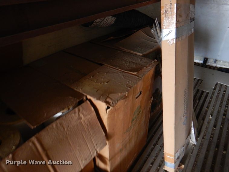 image for item IJ9498 Enclosed cargo body