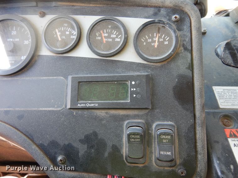 image for item IK9504 2001 Blue Bird All American  school bus