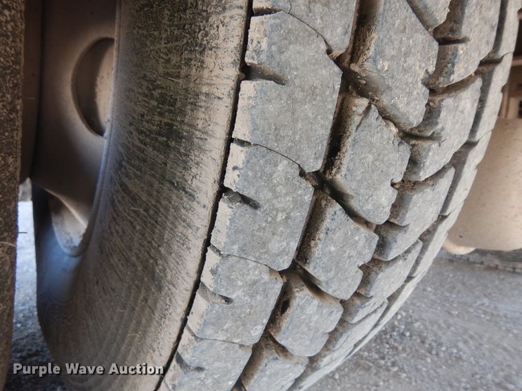 image for item IK9504 2001 Blue Bird All American  school bus