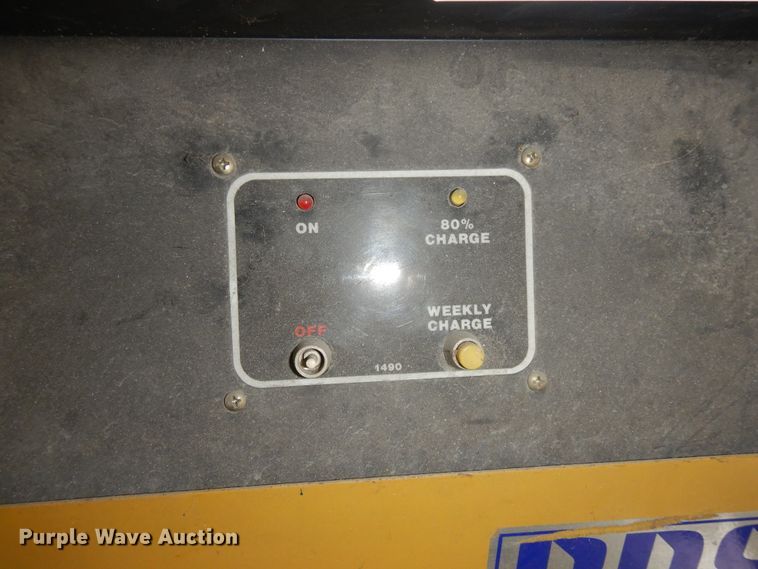 image for item IK9516 Yale forklift battery charger