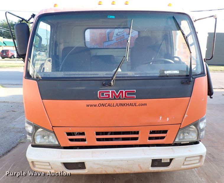 image for item IN9577 2007 GMC W3500  roll-off container truck