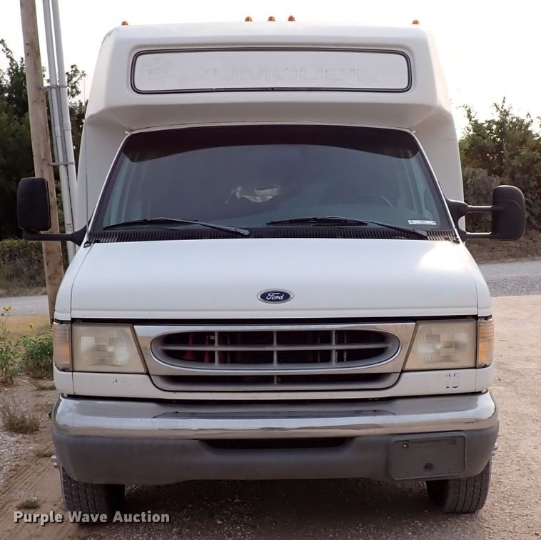image for item IN9675 1998 Ford E450 Econoline  party bus