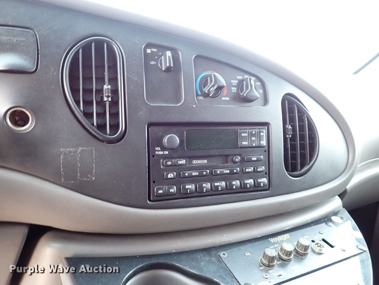 image for item IN9675 1998 Ford E450 Econoline  party bus